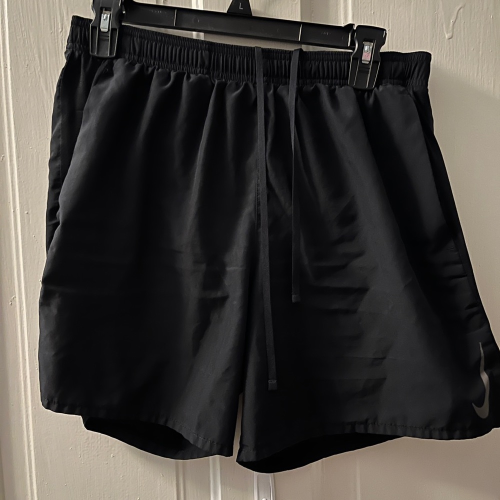 Men’s Nike running shorts. Great condition